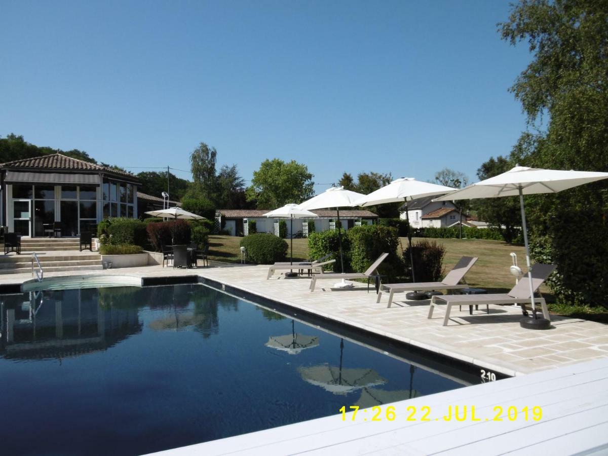 Logis Hotel Val De Vienne Le Vigeant Экстерьер фото