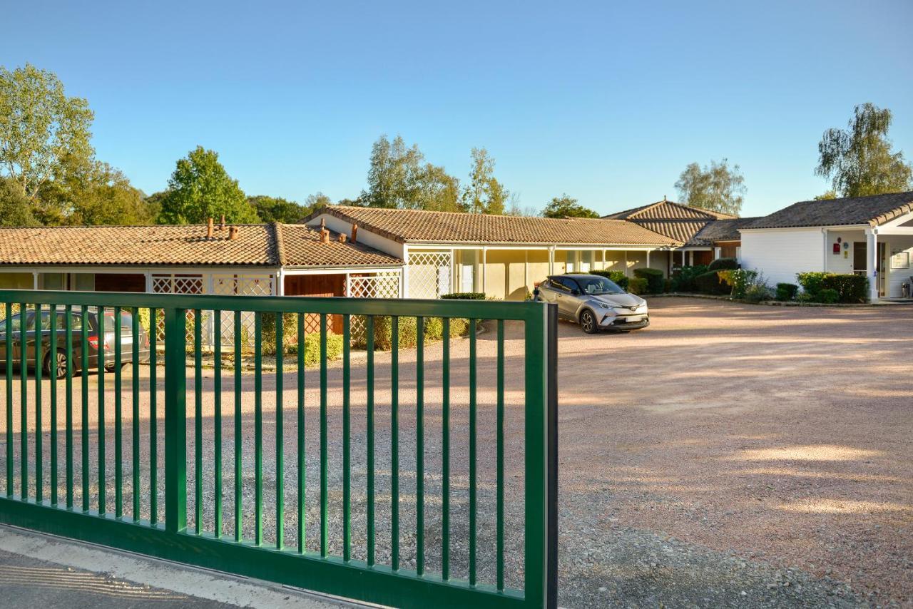 Logis Hotel Val De Vienne Le Vigeant Экстерьер фото